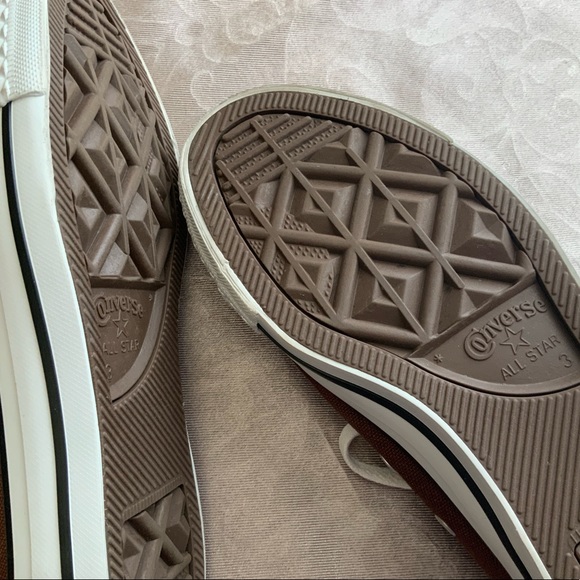 Brown Converse Size 3 Shoes - Picture 13 of 17